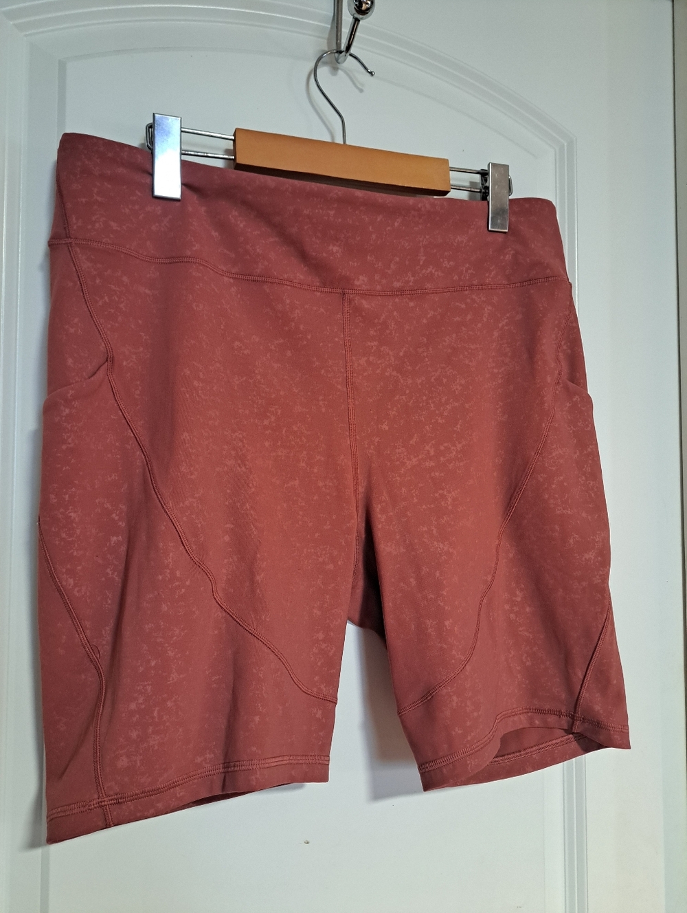 Lululemon Track & Train Shorts 8" - Picture 7 of 10